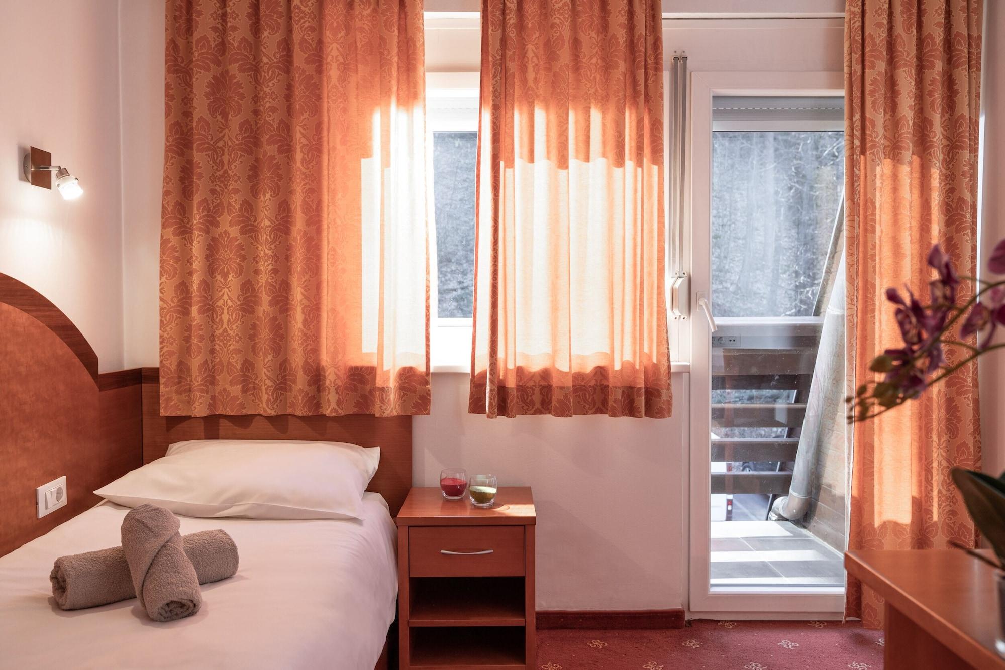 Hotel Medno Exterior photo